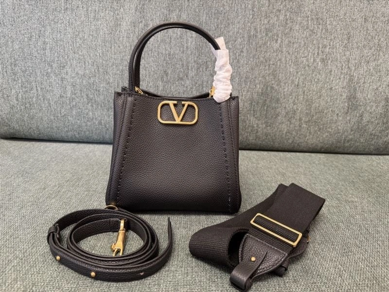 Unisex Valentino Top Handle Bags 59530
