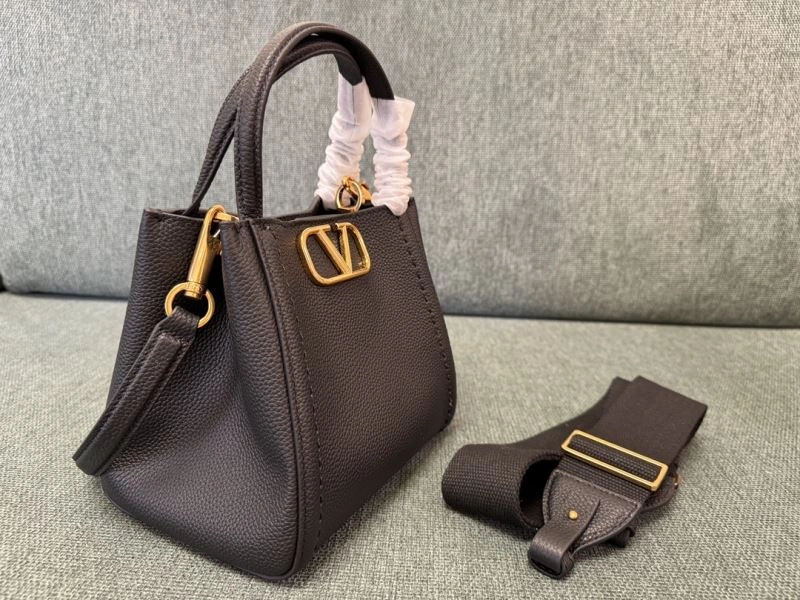 Unisex Valentino Top Handle Bags 59530