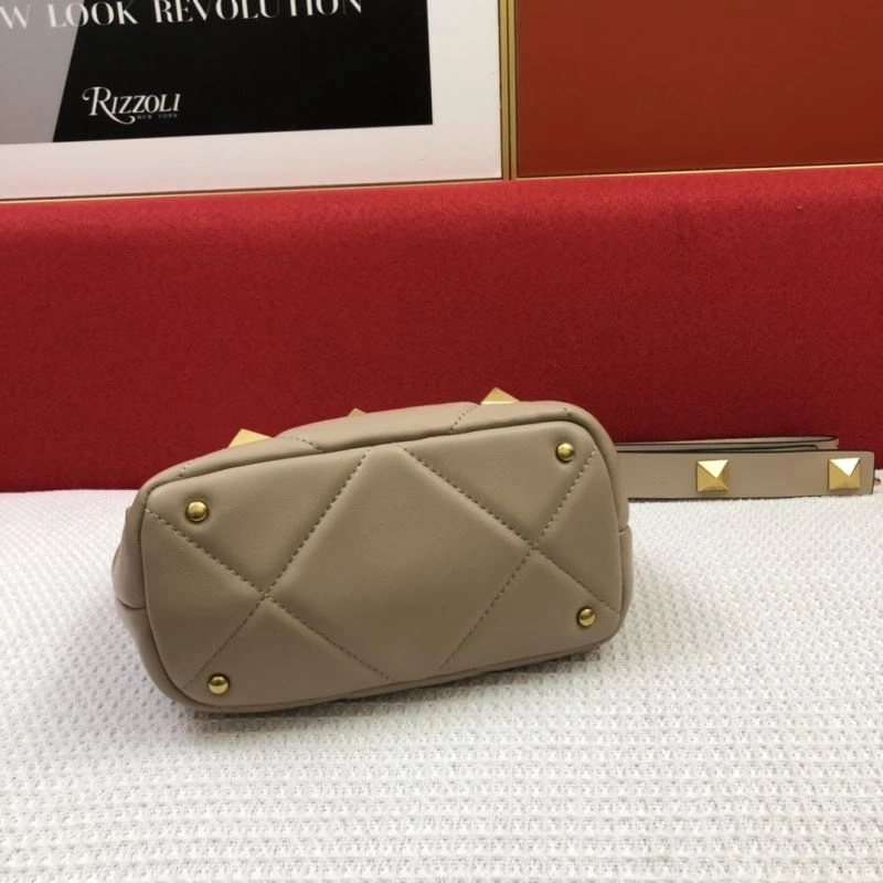 WellDesigned Valentino Top Handle Bags 81909