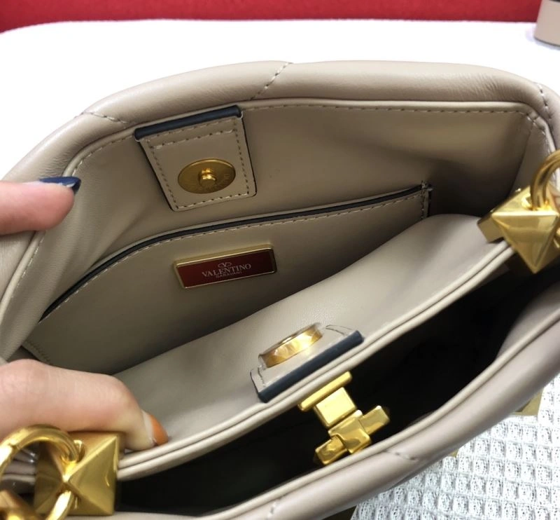 WellDesigned Valentino Top Handle Bags 81909