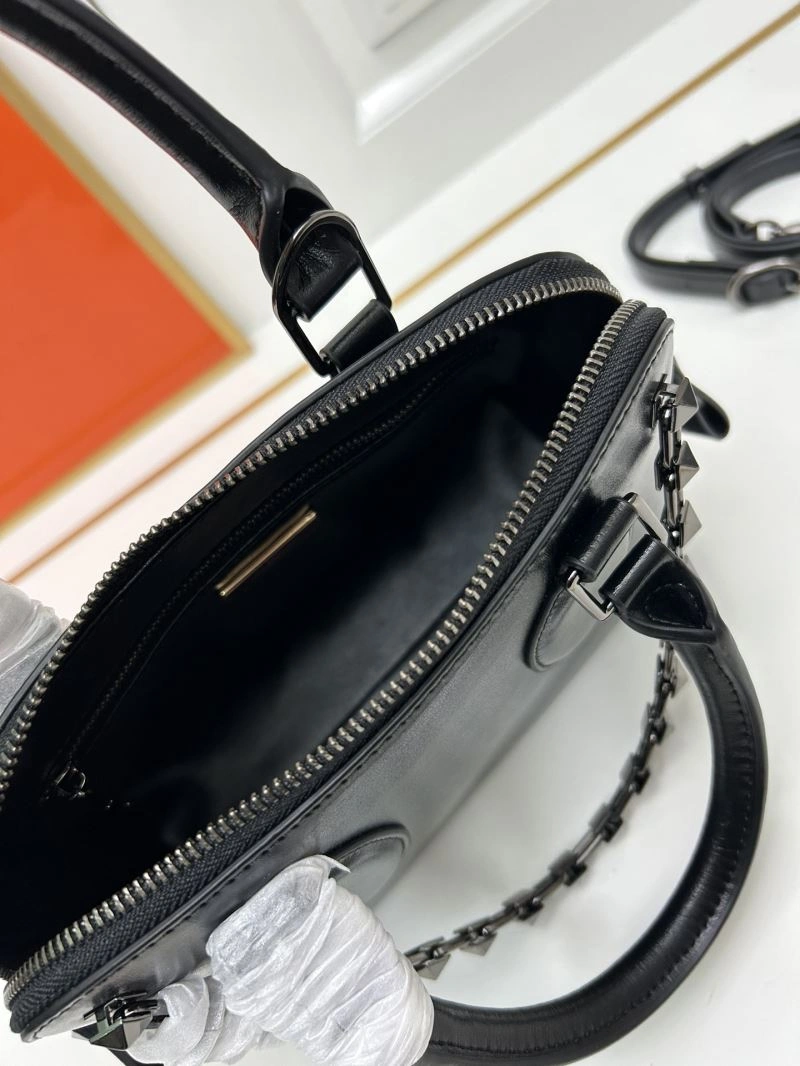 Unisex Valentino Top Handle Bags 81895