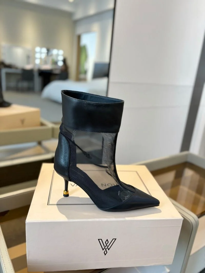 Vanda Novak Boots Timeless 8681