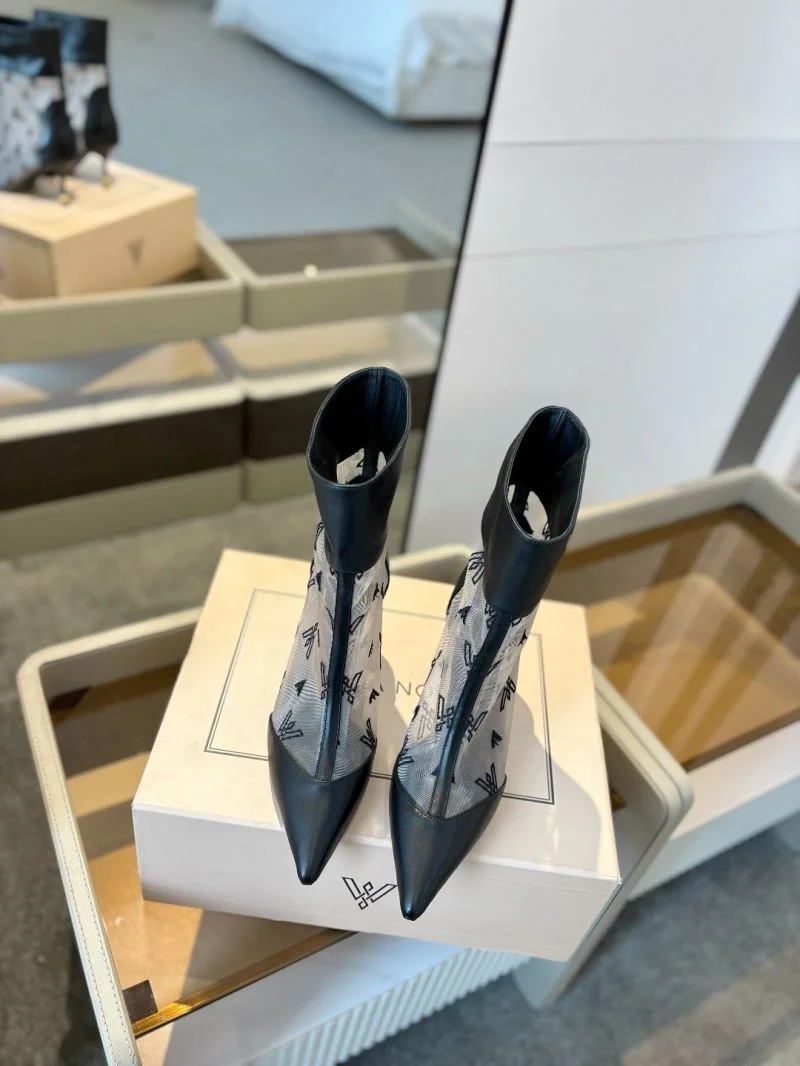 SportInspired Vanda Novak Boots 8711