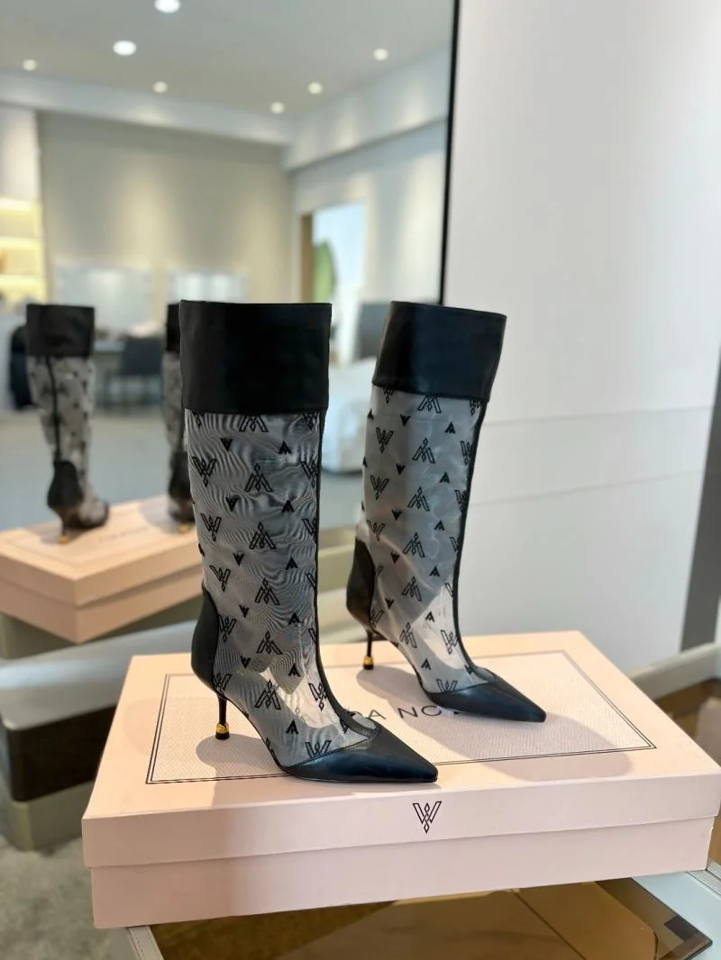 Seasonal Vanda Novak Boots 8680