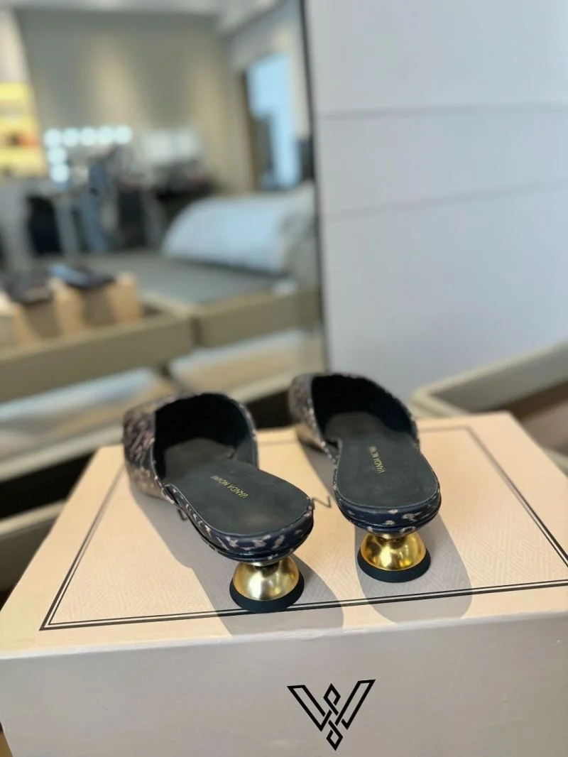 NewStyle Vanda Novak Sandals 5743