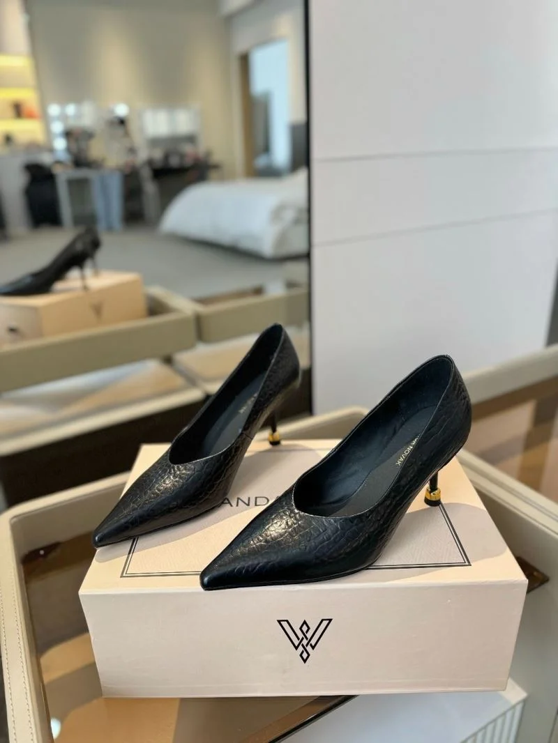 Casual Vanda Novak Shoes 5800
