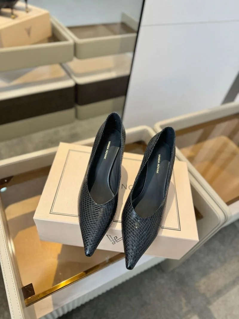 FashionForward Vanda Novak Shoes 5782