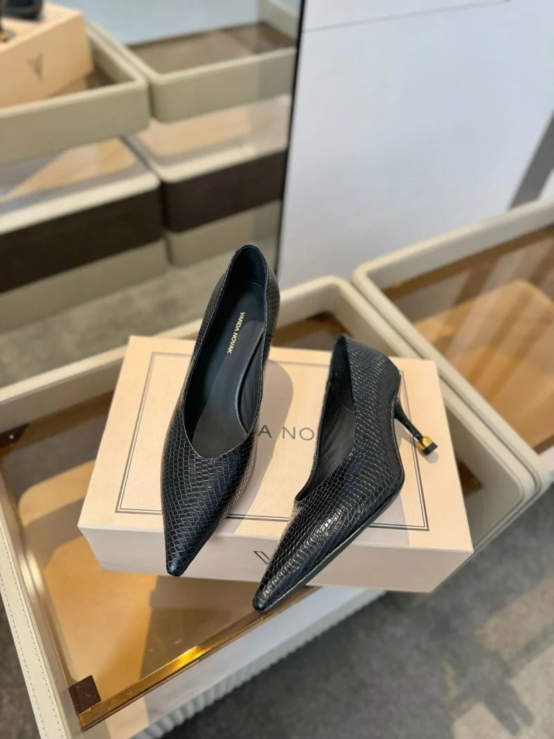 FashionForward Vanda Novak Shoes 5782