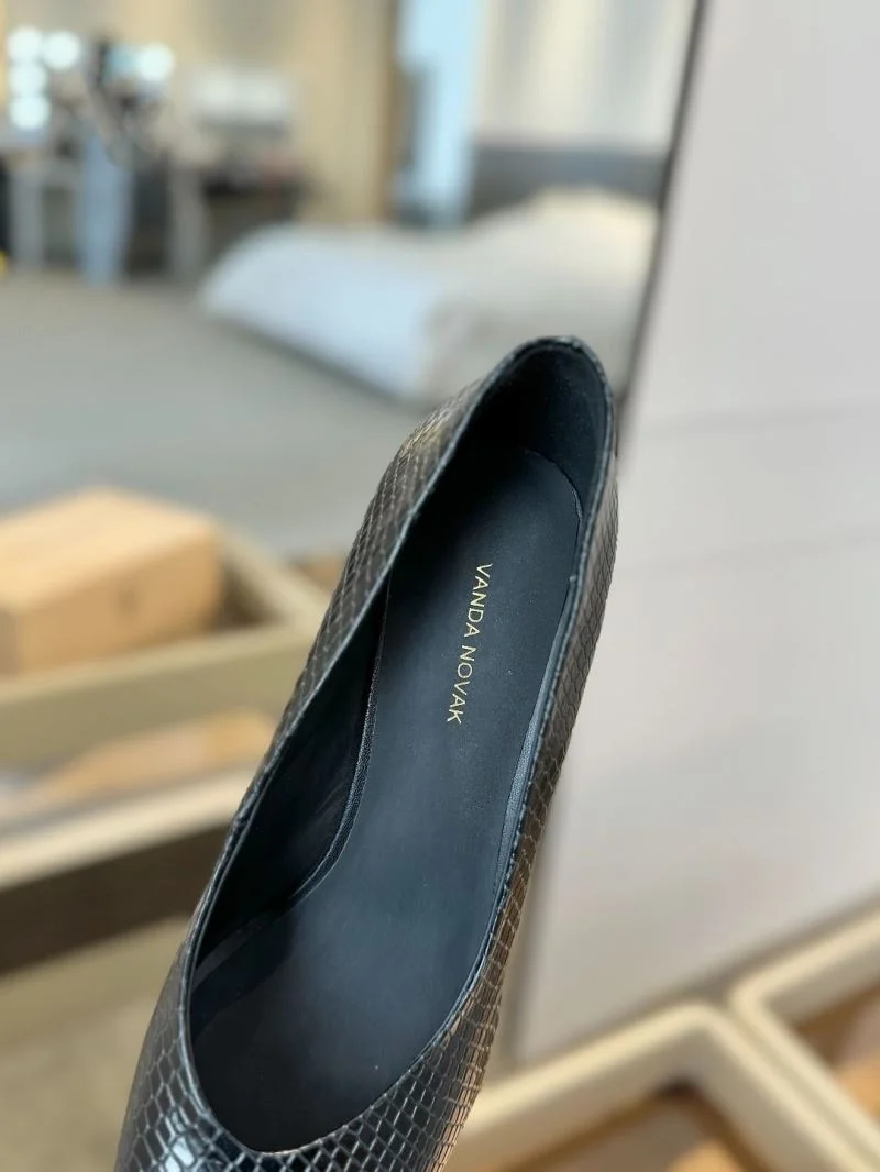 FashionForward Vanda Novak Shoes 5782