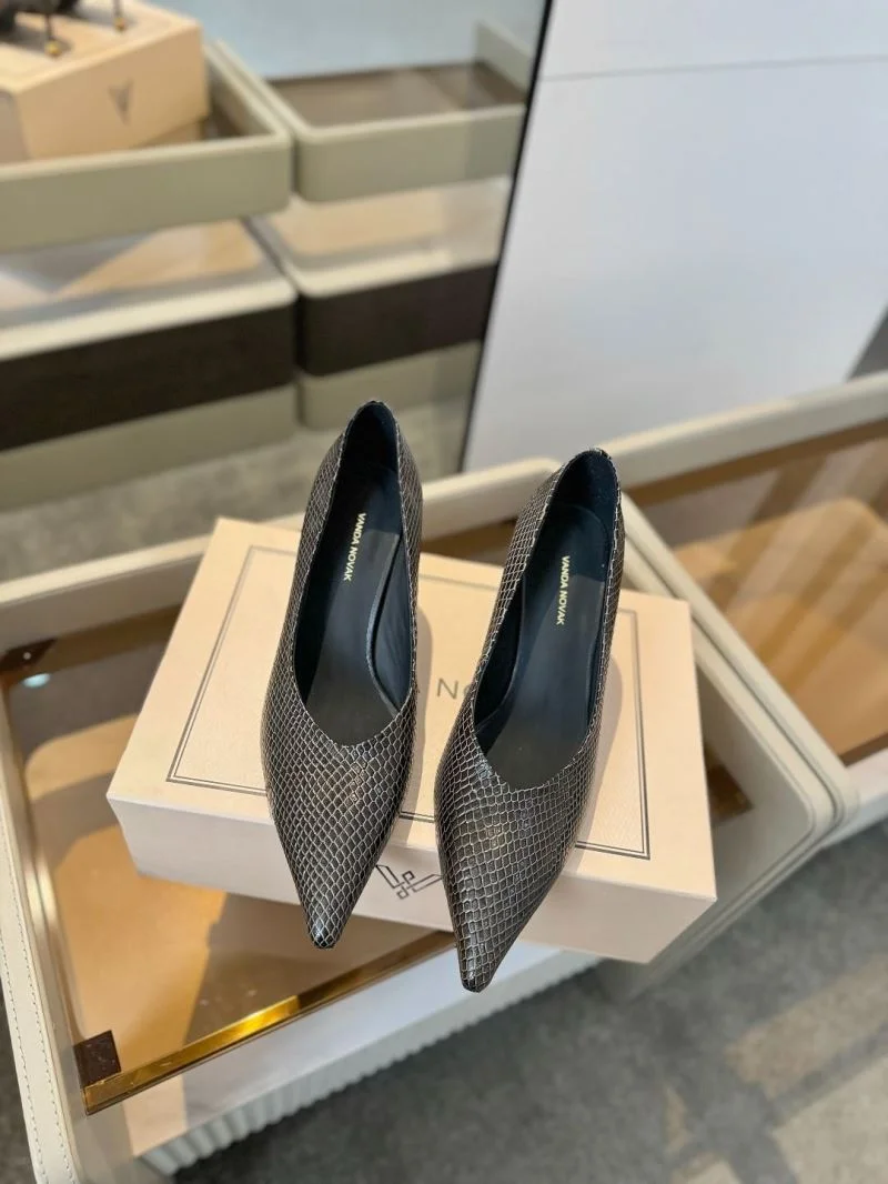 EasyCare Vanda Novak Shoes 5745