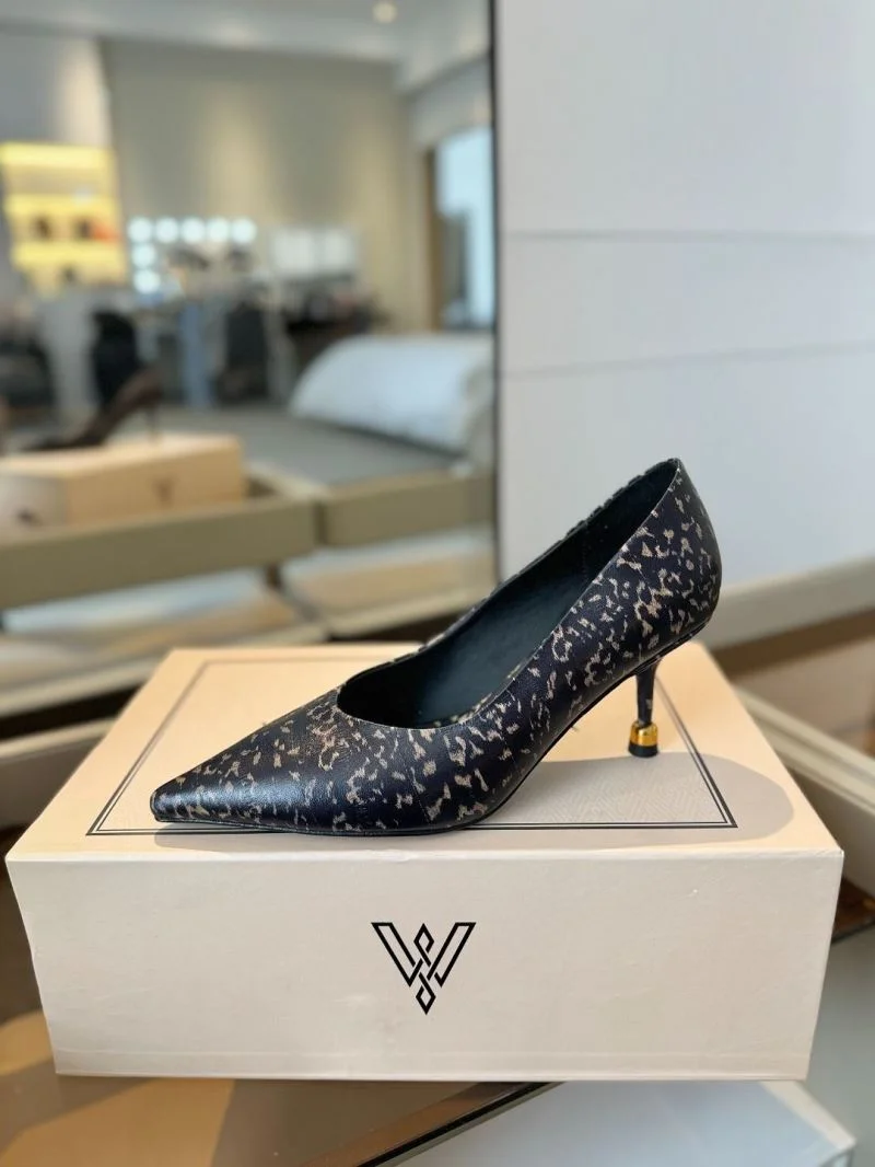 Unique Vanda Novak Shoes 5747