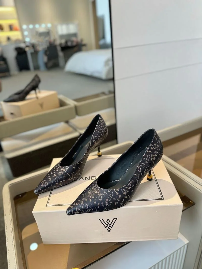 Unique Vanda Novak Shoes 5747