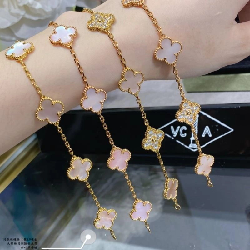 TechFriendly Vca Bracelets 255467