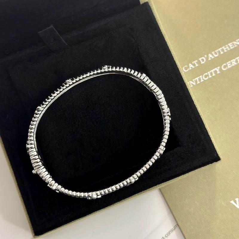 Vca Bracelets Functional 255450