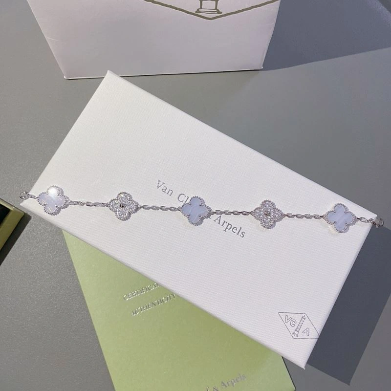 Packable Vca Bracelets 255466