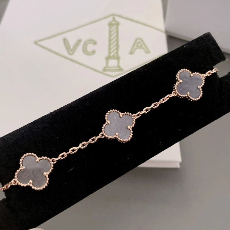 MoistureWicking Vca Bracelets 254012