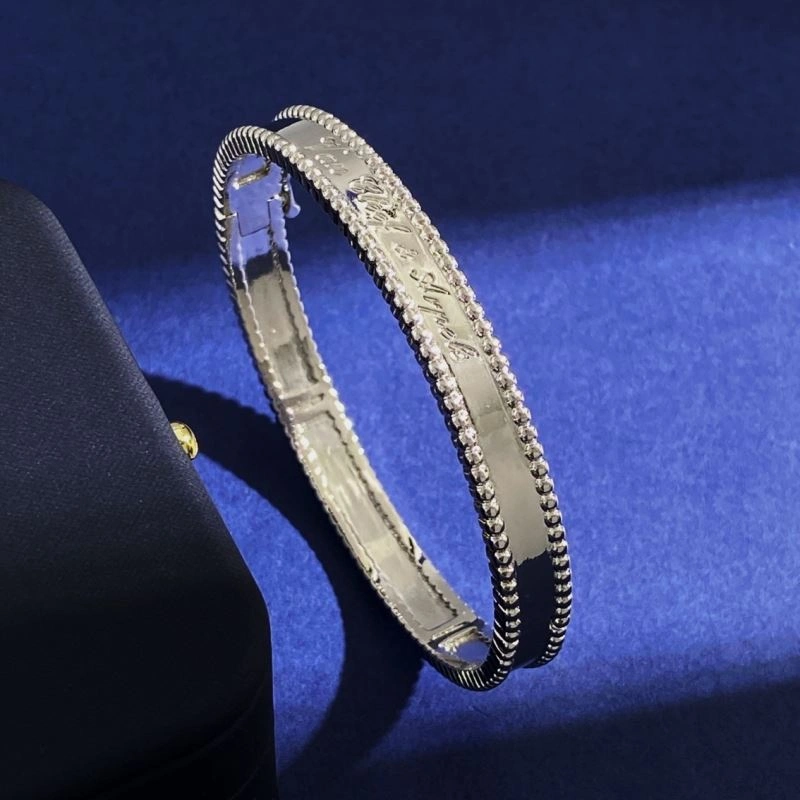 Vca Bracelets HighPerformance 255463