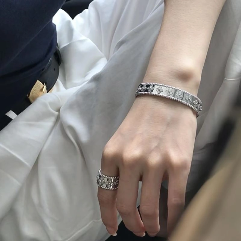 Vca Bracelets FreshLook 255455