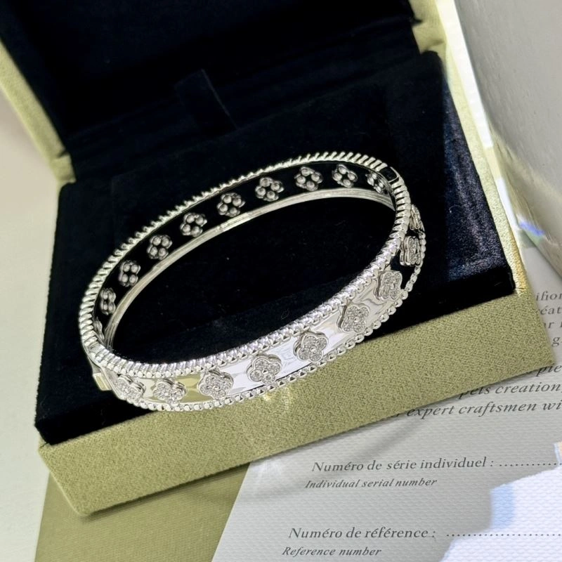 Vca Bracelets FreshLook 255455