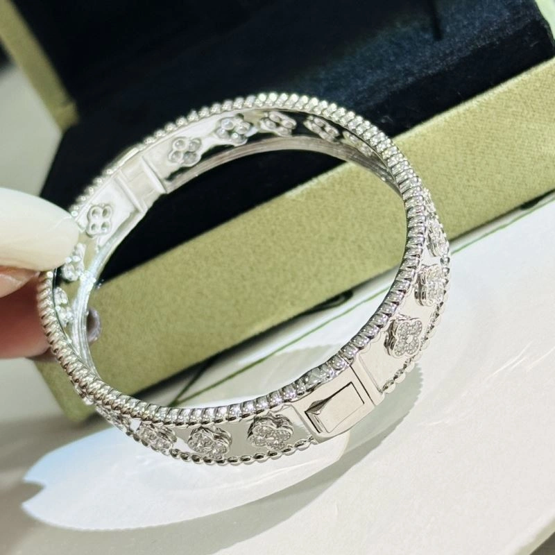 Vca Bracelets FreshLook 255455