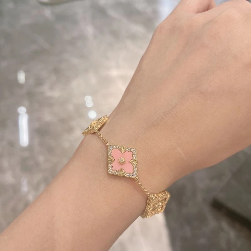 HighPerformance Vca Bracelets 255439