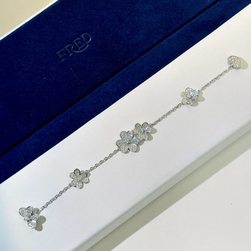 Lightweight Vca Bracelets 255404