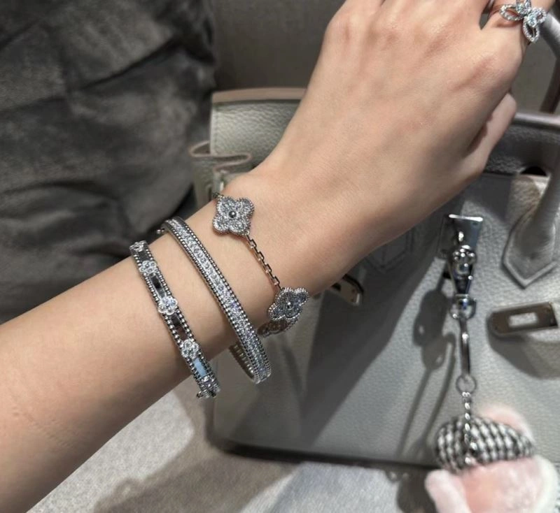 Vca Bracelets Compact 255525