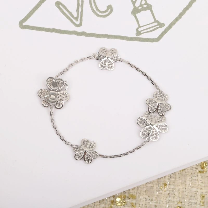 Supportive Vca Bracelets 255530