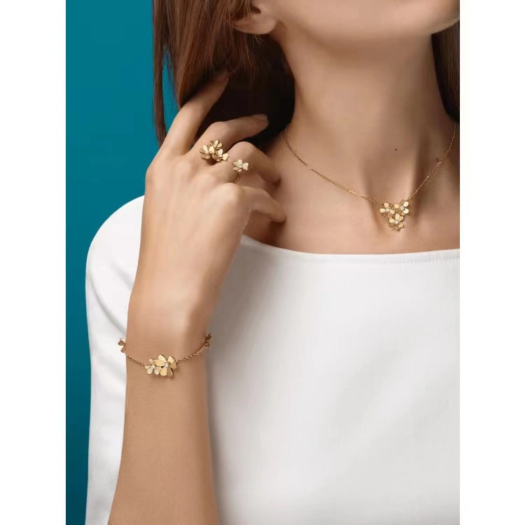Vca Bracelets NewStyle 255543