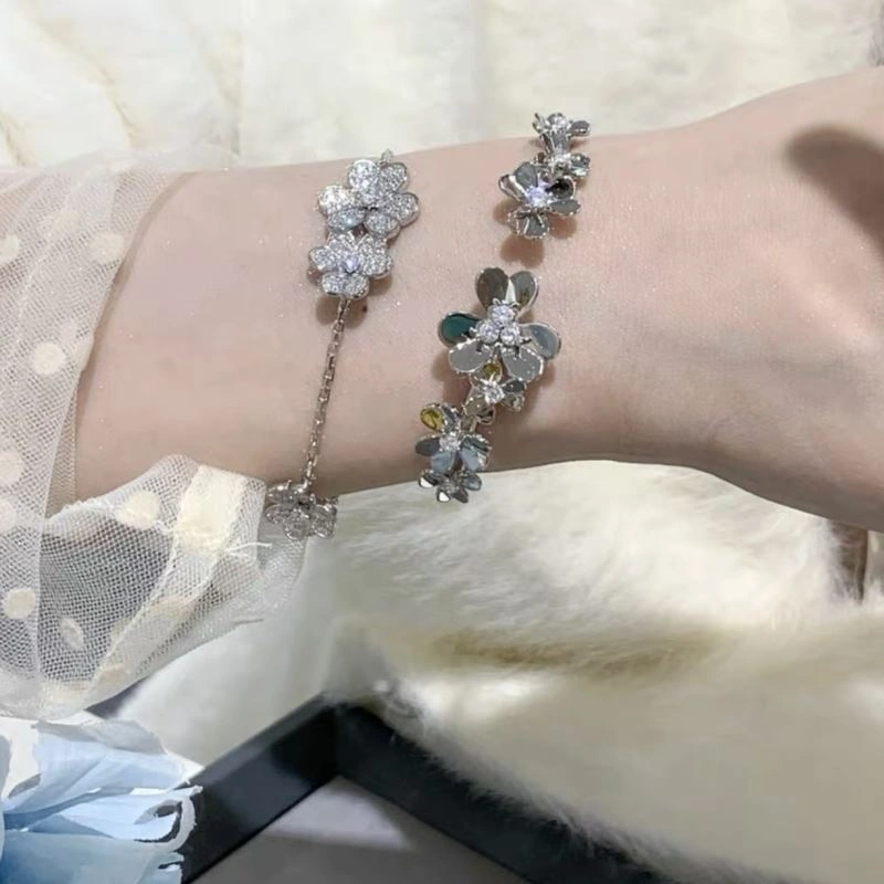 Comfortable Vca Bracelets 255517