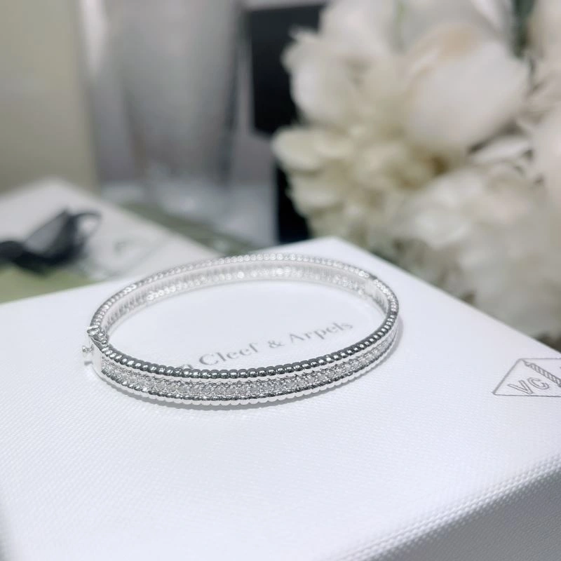 Supportive Vca Bracelets 255493