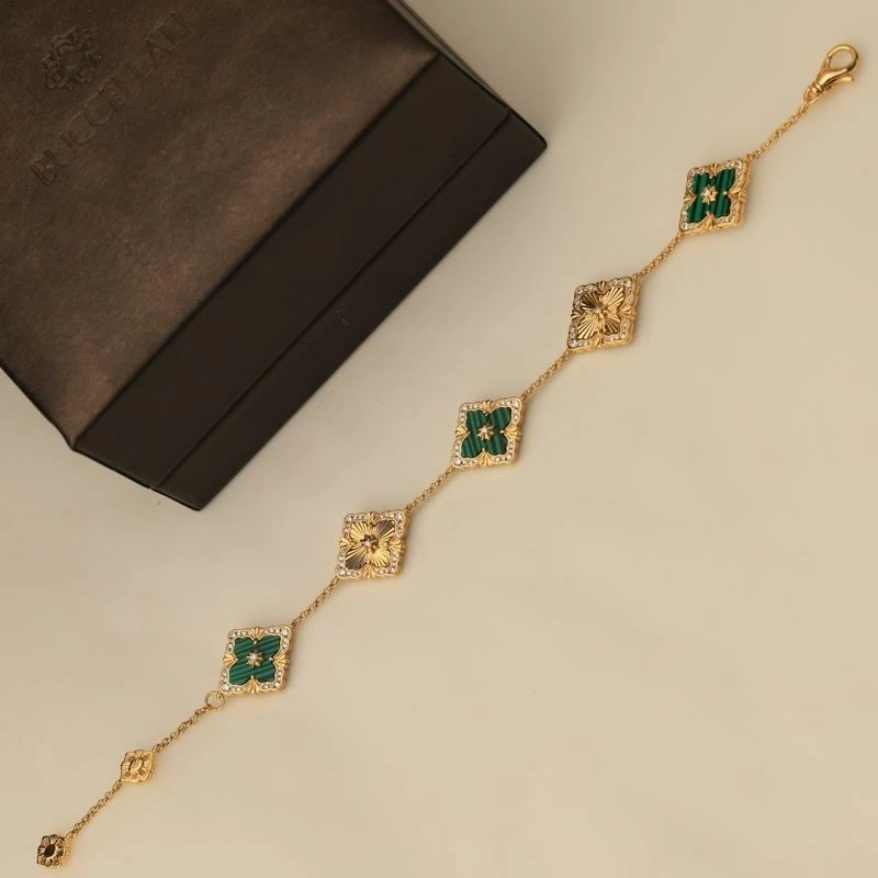 Lightweight Vca Bracelets 255491