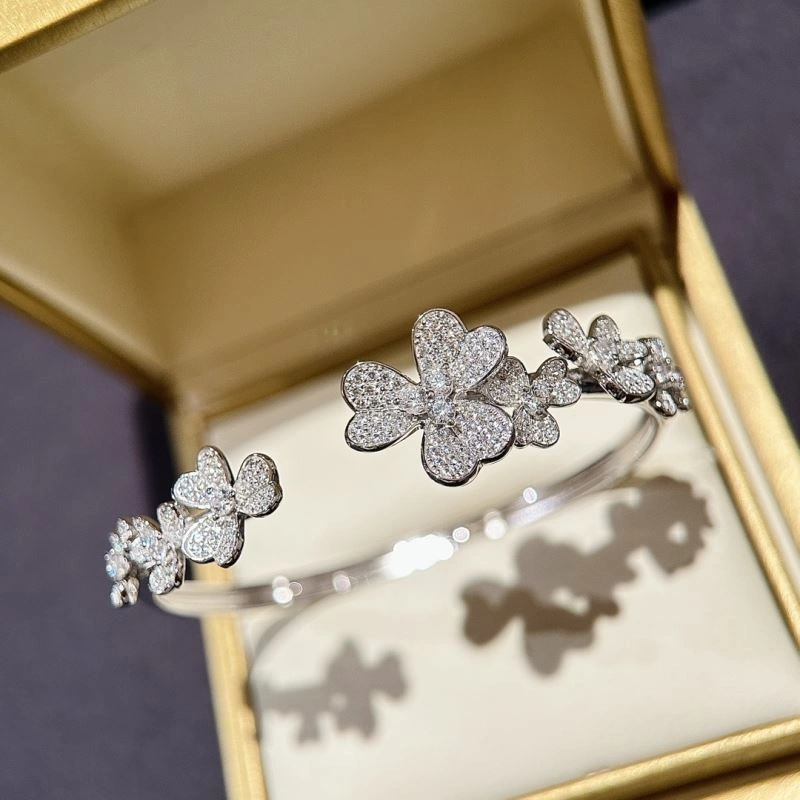 Vca Bracelets Neat 255490