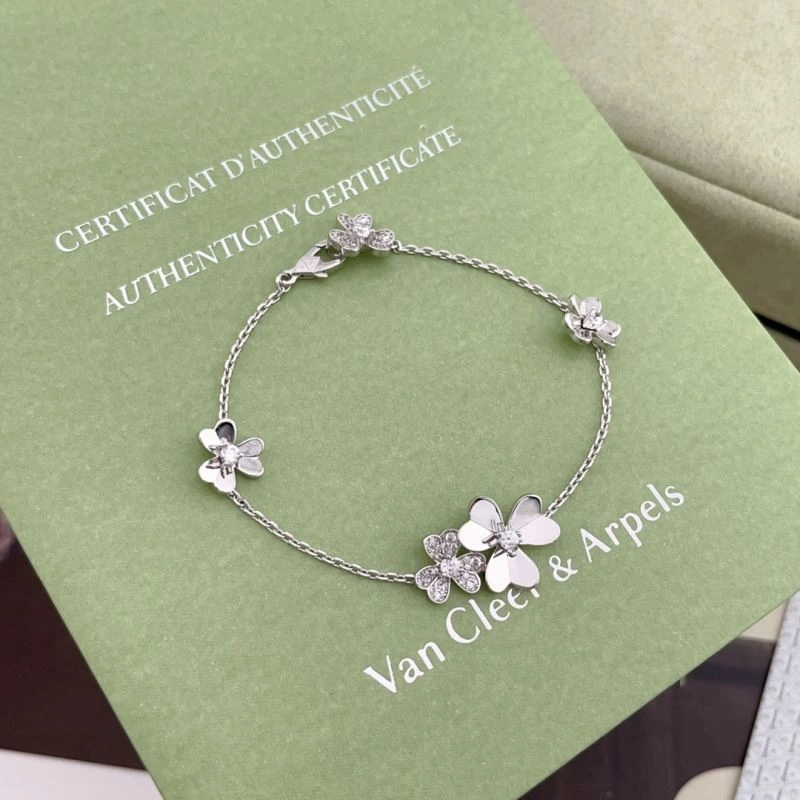 Vca Bracelets SmoothTexture 255393
