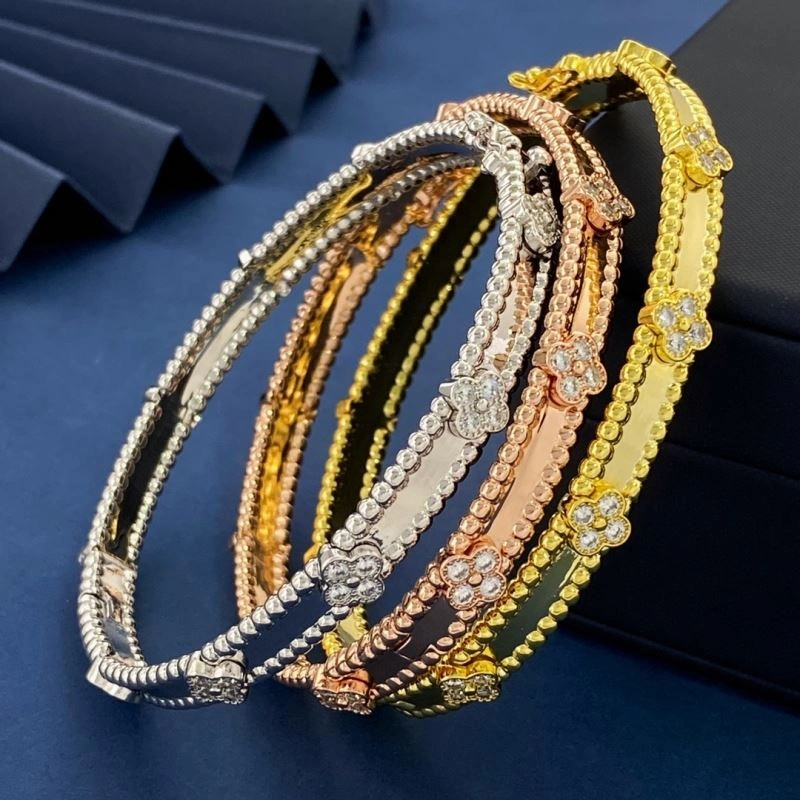 Sophisticated Vca Bracelets 255383