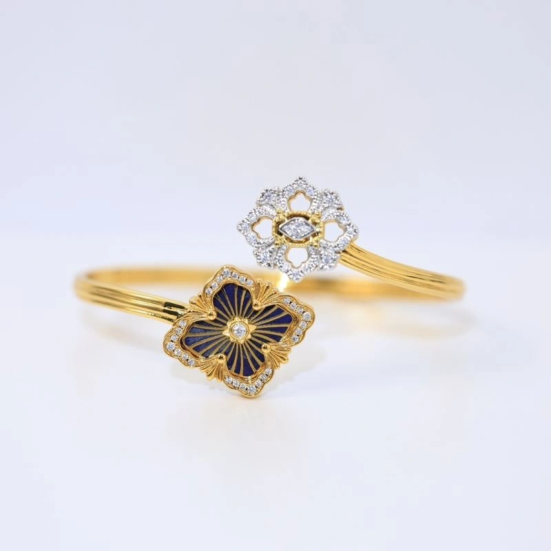 WellDesigned Vca Bracelets 255321