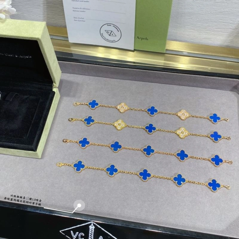 Effortless Vca Bracelets 255326