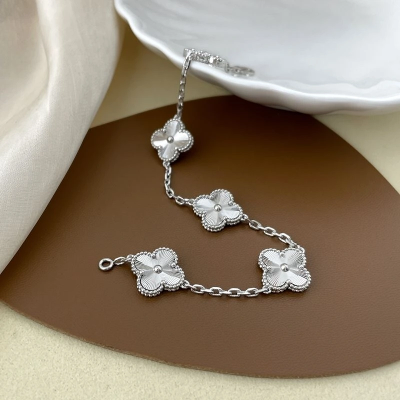FreshLook Vca Bracelets 255330