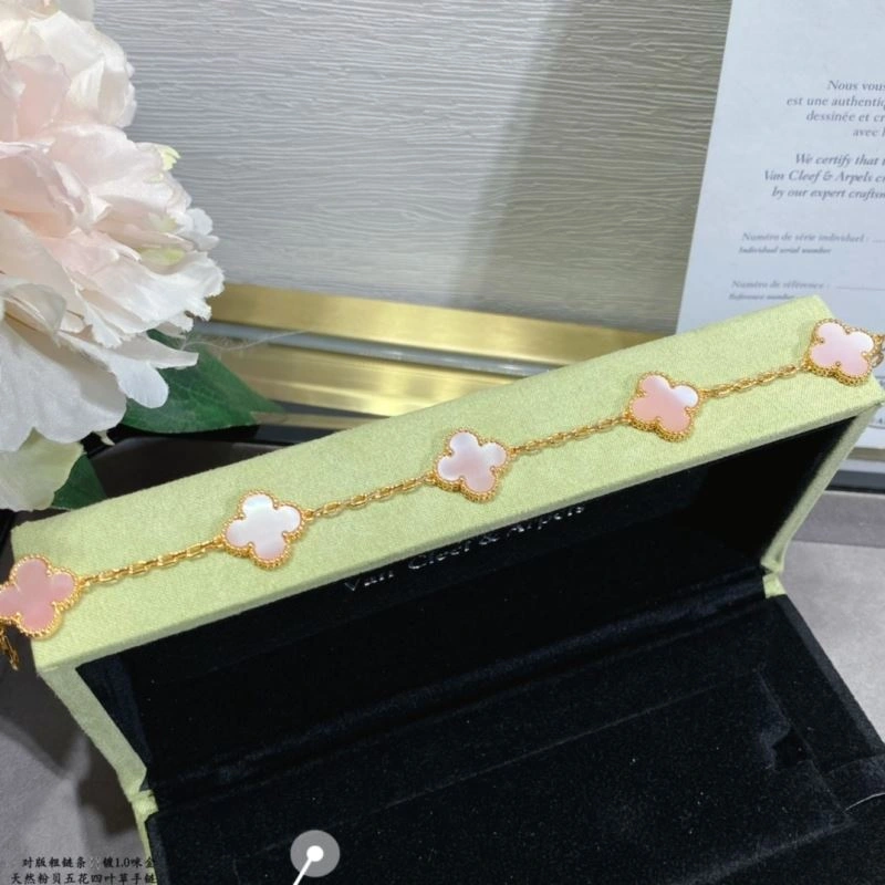 Snug Vca Bracelets 255315