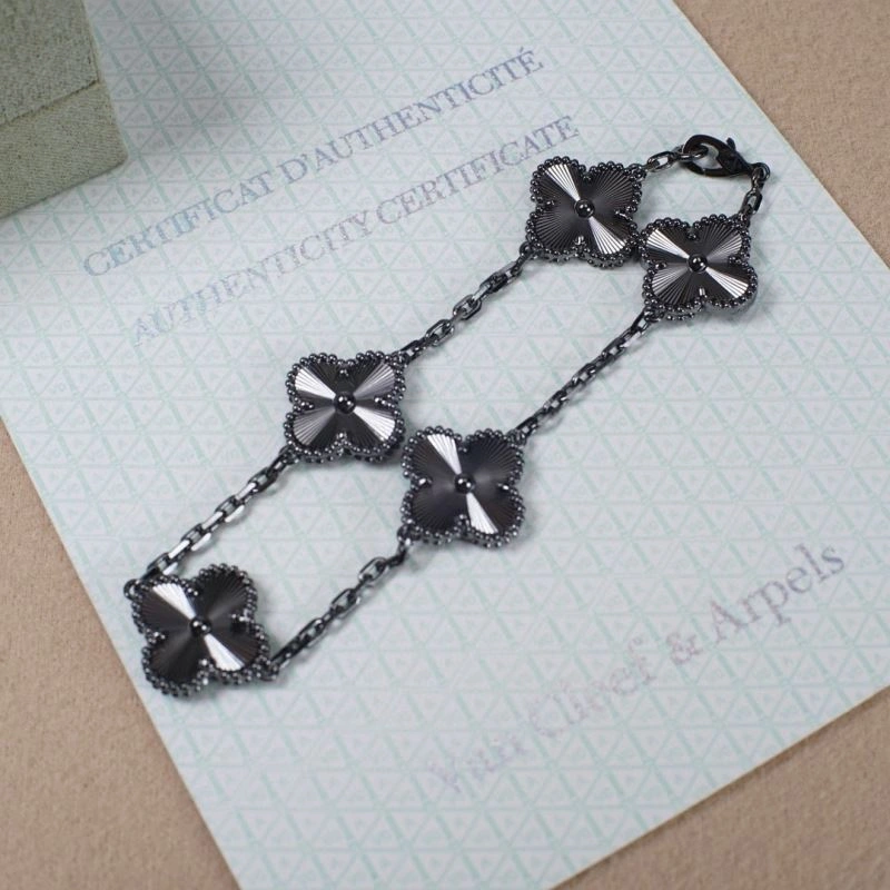Vca Bracelets Casual 255313