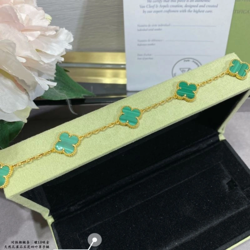ModernLook Vca Bracelets 255309
