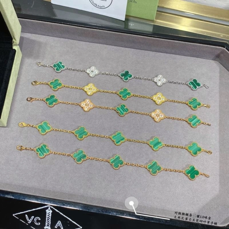 ModernLook Vca Bracelets 255309
