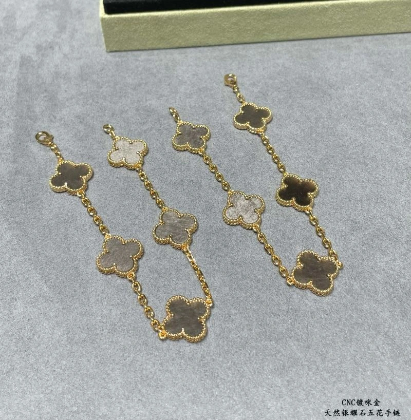 Elegant Vca Bracelets 255308