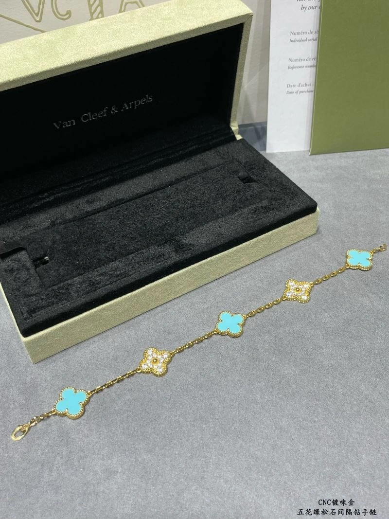 Vca Bracelets Classic 255307