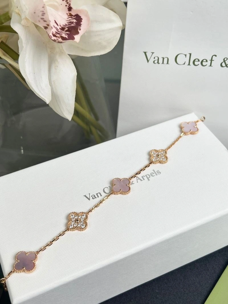 Vca Bracelets WellDesigned 255280