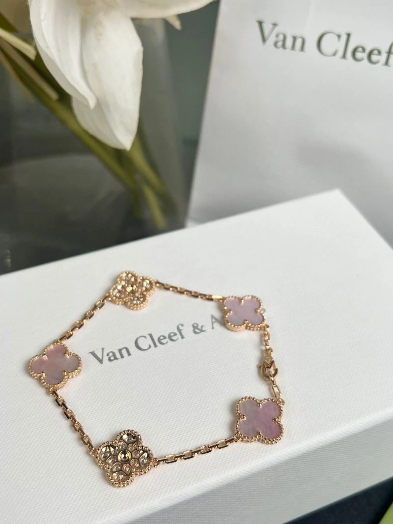 Vca Bracelets WellDesigned 255280