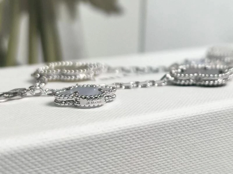 FreshLook Vca Bracelets 255278