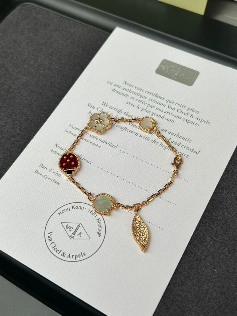 GoodFit Vca Bracelets 255298