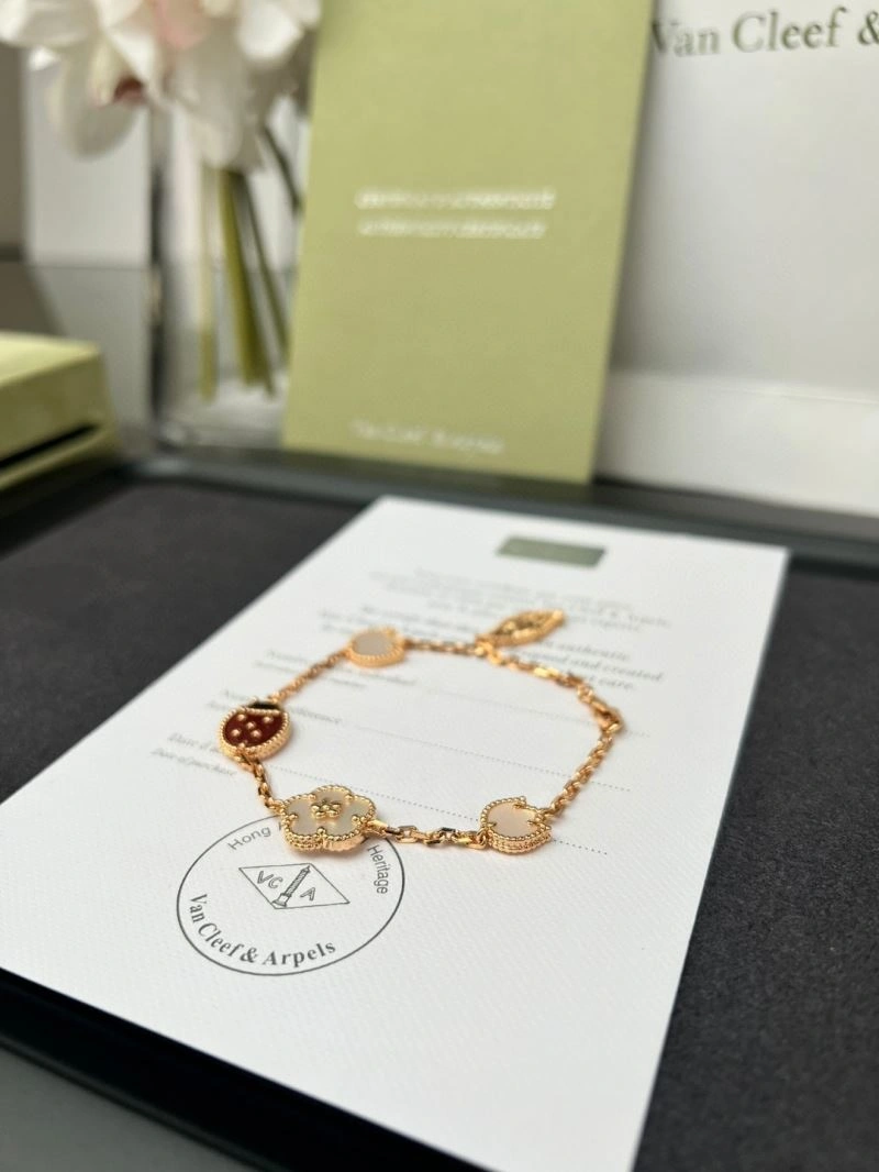 GoodFit Vca Bracelets 255298