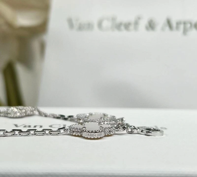 OdorResistant Vca Bracelets 255291